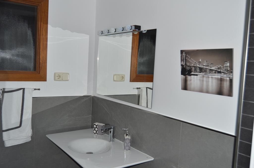 Apartamentos Nuncio Viejo Toledo Room photo