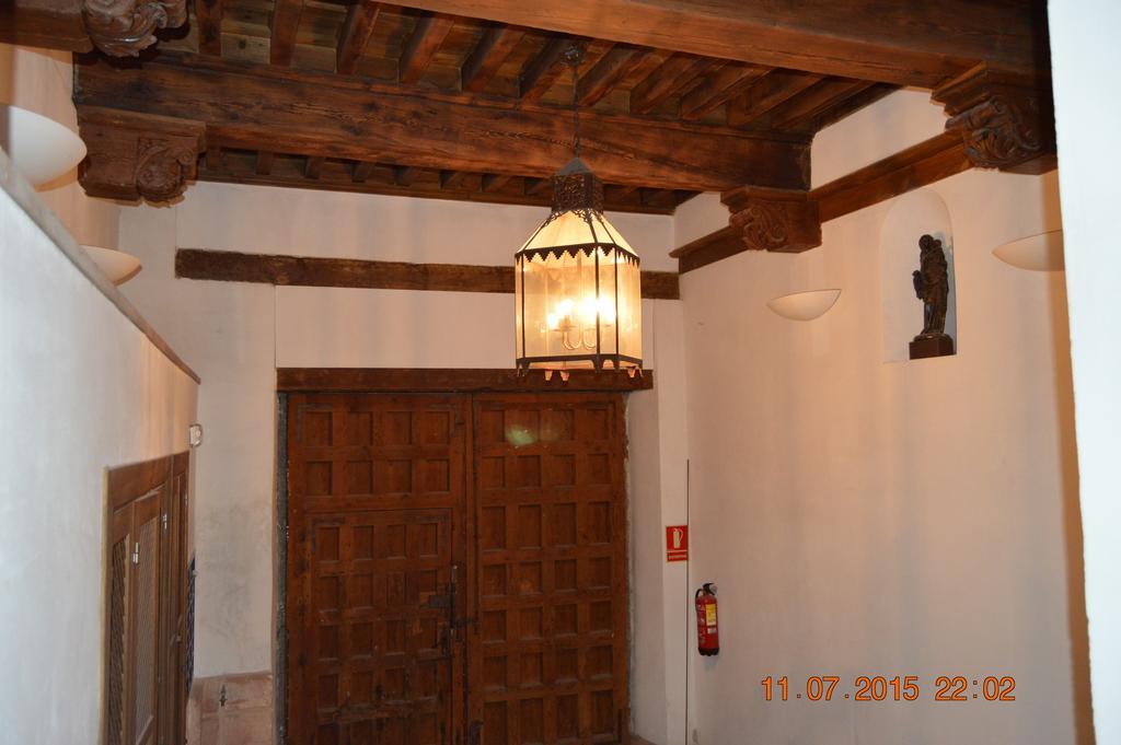 Apartamentos Nuncio Viejo Toledo Room photo